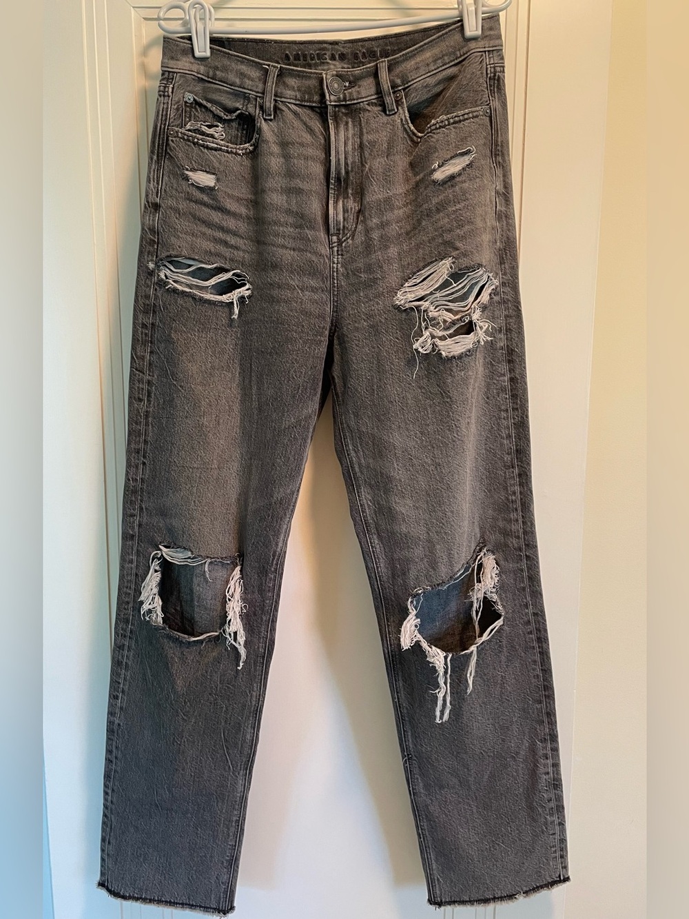 American Eagle Outfitters Women's Distressed Grunge Black Straight Leg Jeans